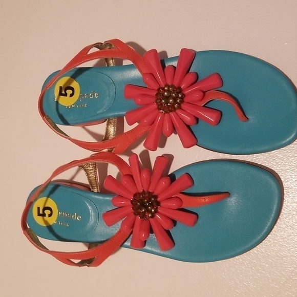 KATE SPADE JEWELED FLOWER TANGERINE COLORED FLAT THONG SANDALS - Picture 2 of 6